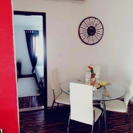 Antunovic Apartment *