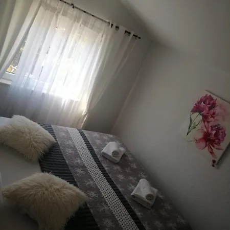Antunovic Apartment *